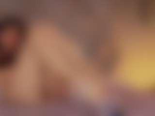 Renatta Cruz's Live Sex Cam Show