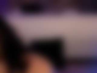 Renatta Cruz's Live Sex Cam Show