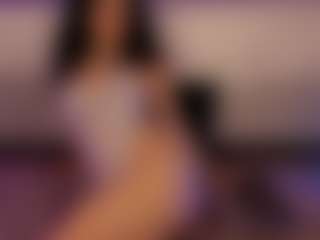Renatta Cruz's Live Sex Cam Show