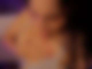 Renatta Cruz's Live Sex Cam Show