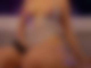 Renatta Cruz's Live Sex Cam Show