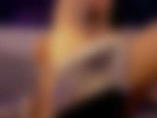 Renatta Cruz's Live Sex Cam Show