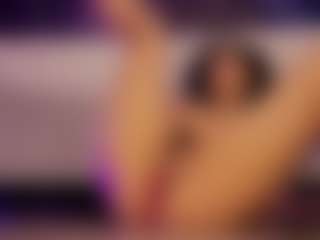 Renatta Cruz's Live Sex Cam Show