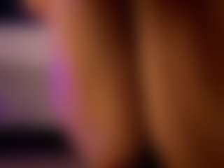 Renatta Cruz's Live Sex Cam Show