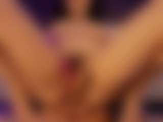 Renatta Cruz's Live Sex Cam Show