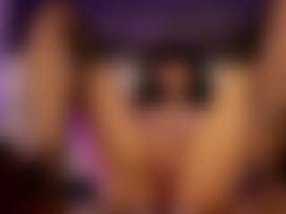 Renatta Cruz's Live Sex Cam Show