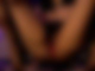 Renatta Cruz's Live Sex Cam Show
