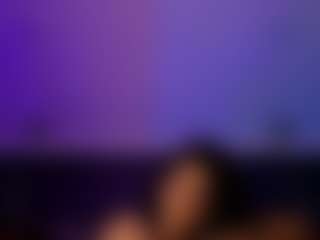 Renatta Cruz's Live Sex Cam Show