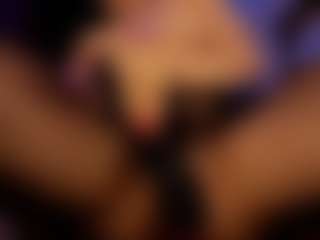 Renatta Cruz's Live Sex Cam Show