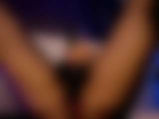 Renatta Cruz's Live Sex Cam Show