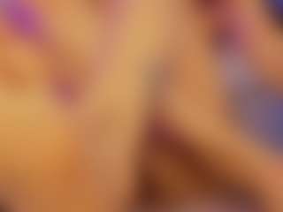 Renatta Cruz's Live Sex Cam Show