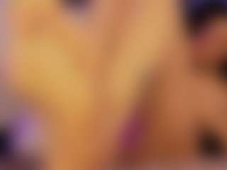 Renatta Cruz's Live Sex Cam Show