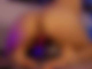 Renatta Cruz's Live Sex Cam Show