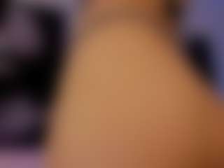 Renatta Cruz's Live Sex Cam Show