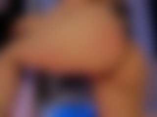 Renatta Cruz's Live Sex Cam Show