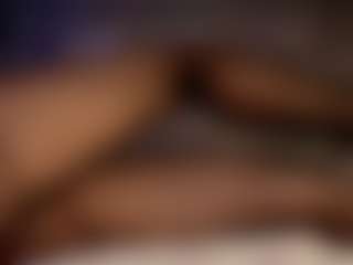 Renatta Cruz's Live Sex Cam Show