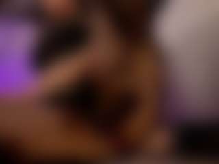 Renatta Cruz's Live Sex Cam Show