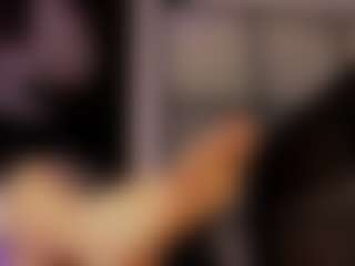 Renatta Cruz's Live Sex Cam Show