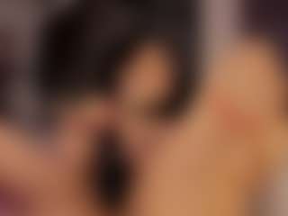 Renatta Cruz's Live Sex Cam Show