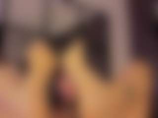 Renatta Cruz's Live Sex Cam Show