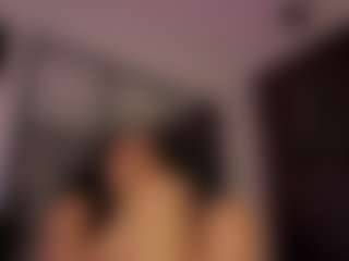 Renatta Cruz's Live Sex Cam Show