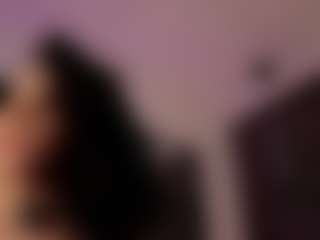 Renatta Cruz's Live Sex Cam Show