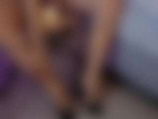 Renatta Cruz's Live Sex Cam Show