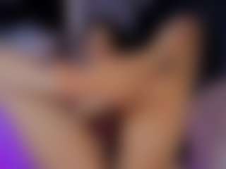 Live cam show with Renatta Cruz - Cum Brown Hair on Camsoda