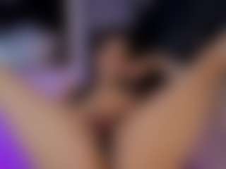 Renatta Cruz's Live Sex Cam Show