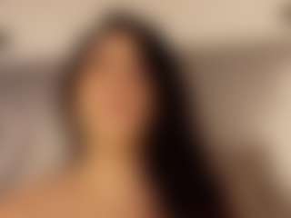 Renatta Cruz's Live Sex Cam Show