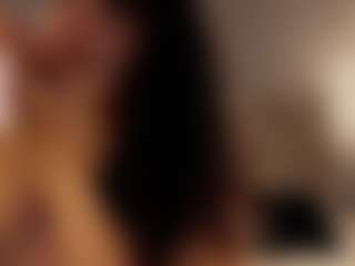 Renatta Cruz's Live Sex Cam Show