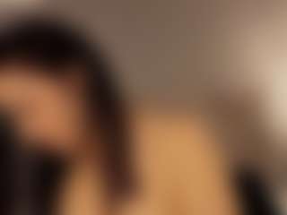 Renatta Cruz's Live Sex Cam Show