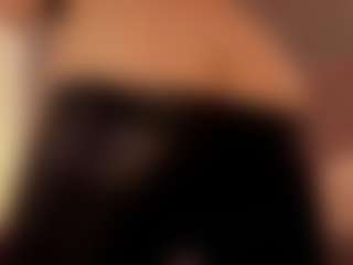 Renatta Cruz's Live Sex Cam Show