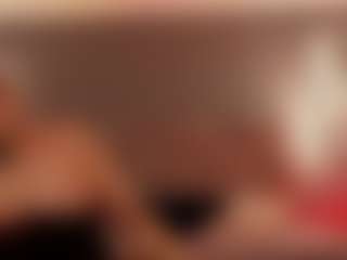 Renatta Cruz's Live Sex Cam Show