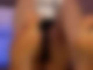 Renatta Cruz's Live Sex Cam Show