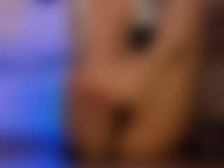 Renatta Cruz's Live Sex Cam Show