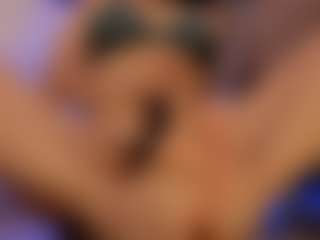 Renatta Cruz's Live Sex Cam Show