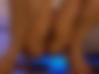 Renatta Cruz's Live Sex Cam Show