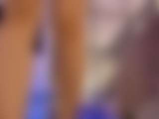 Renatta Cruz's Live Sex Cam Show