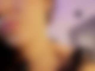 Live cam show with Renatta Cruz - Hairy Pussy Latina on Camsoda | colombia