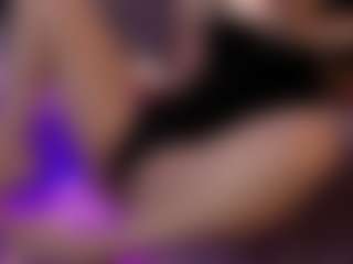Live cam show with Renatta Cruz - Anal on Camsoda