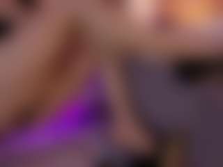 Renatta Cruz's Live Sex Cam Show