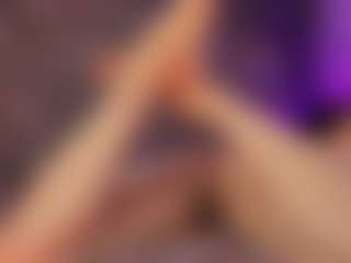 Renatta Cruz's Live Sex Cam Show