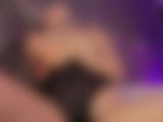 Renatta Cruz's Live Sex Cam Show