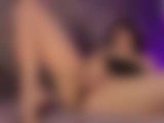 Renatta Cruz's Live Sex Cam Show