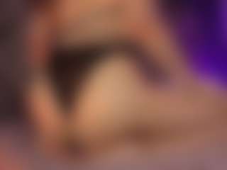 Renatta Cruz's Live Sex Cam Show