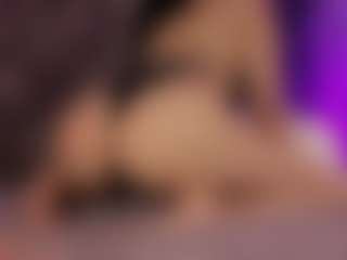 Renatta Cruz's Live Sex Cam Show