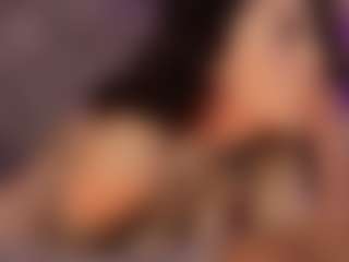 Renatta Cruz's Live Sex Cam Show