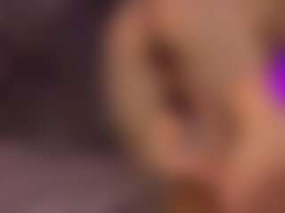 Renatta Cruz's Live Sex Cam Show