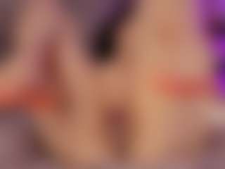 Renatta Cruz's Live Sex Cam Show